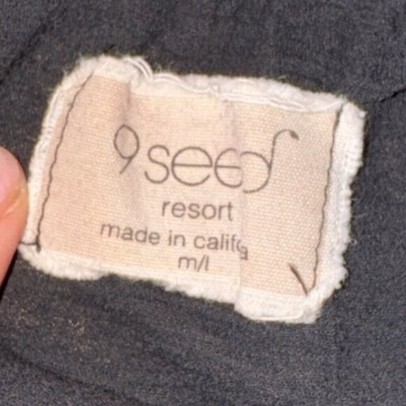 9 Seed  V- Neck kaftan - Picture 5 of 5